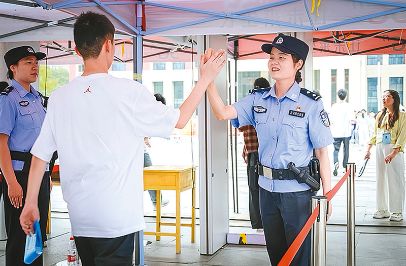 “警心”護(hù)航 筑夢(mèng)高考  